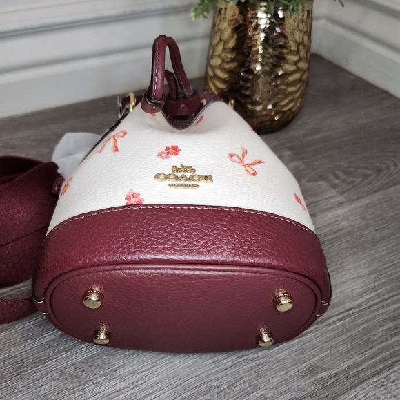 Coach Crossbody Bucket Bag - Picture 10 of 10